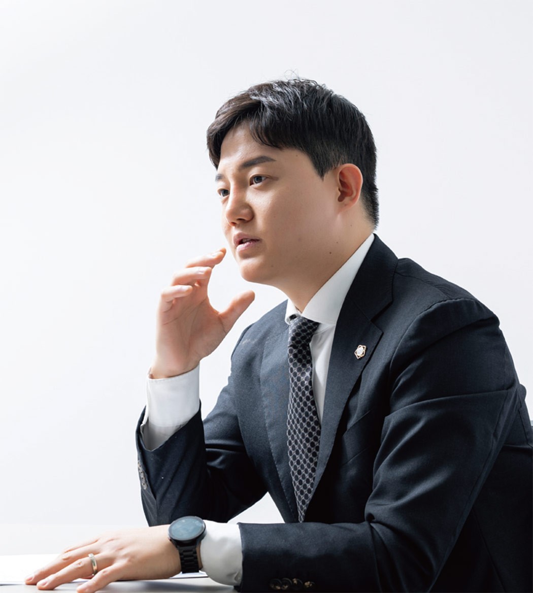 MZ세대 사건리포트(3)] 정구승 변호사가 말하는 코인 투자 사기 속지 않는 법 < 사회 < 기사본문 - 월간중앙