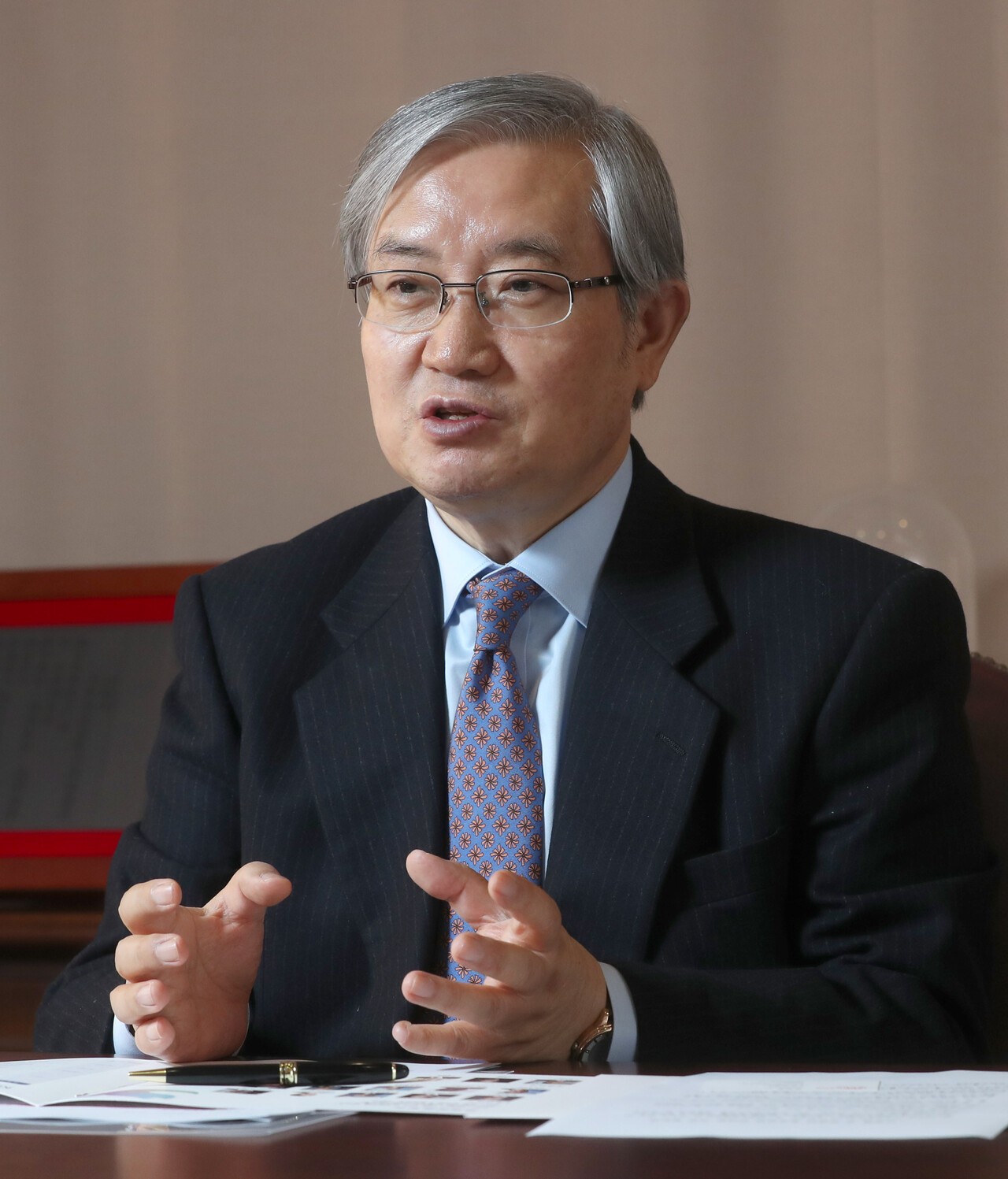 김대중평화센터 신임 이사장으로 선임된 김성재 전 문화관광부 장관. [중앙포토]