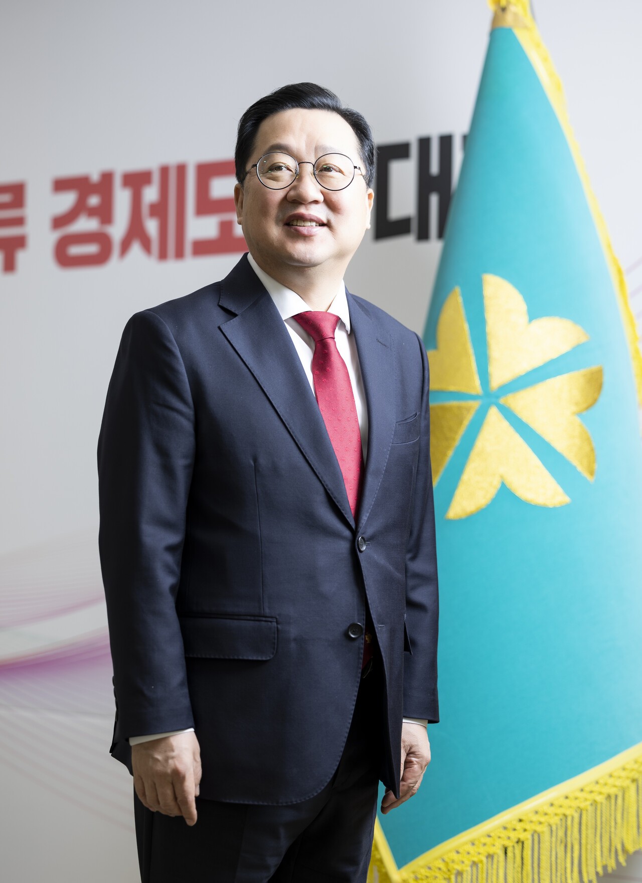 이장우 대전광역시장은 11월 4일 월간중앙과의 인터뷰에서 “기업 투자에서 문화, 교육, 일자리까지 청년의 삶의 질을 고르게 끌어올리는 인프라를 체계적으로 조성했다”고 최근의 대전시 인구 반등 배경을 설명했다. 최영재 기자